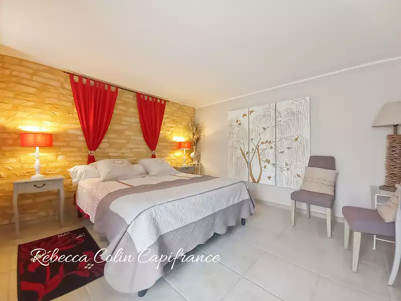 Maison, 225 m²
