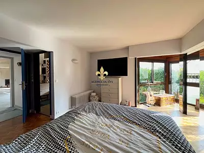 Maison, 240 m²