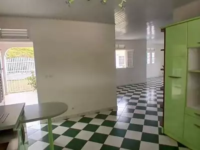 Maison, 253 m²