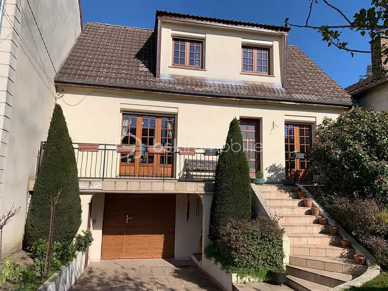 Maison, 145 m²
