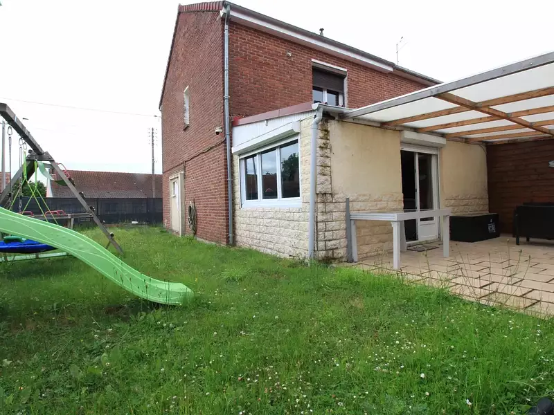 Maison, 83 m²