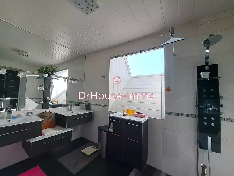 Maison, 184 m²
