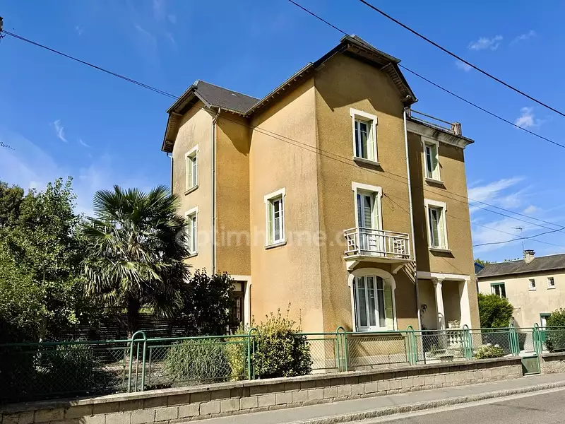 Maison, 216 m²