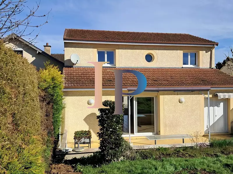 Maison, 104 m²