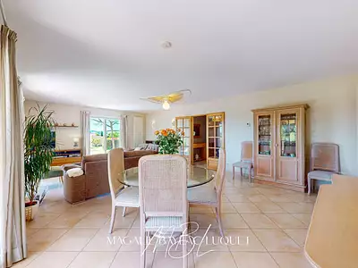 Maison, 153 m²