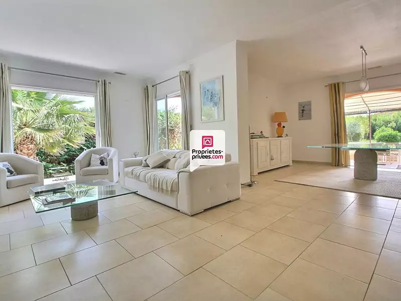 Maison, 181 m²
