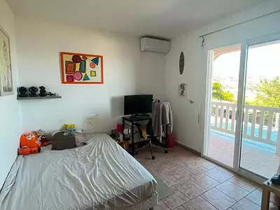 Maison, 180 m²