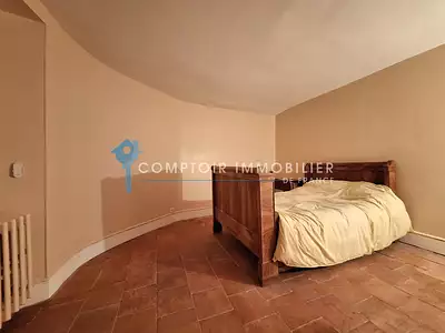 Maison, 240 m²