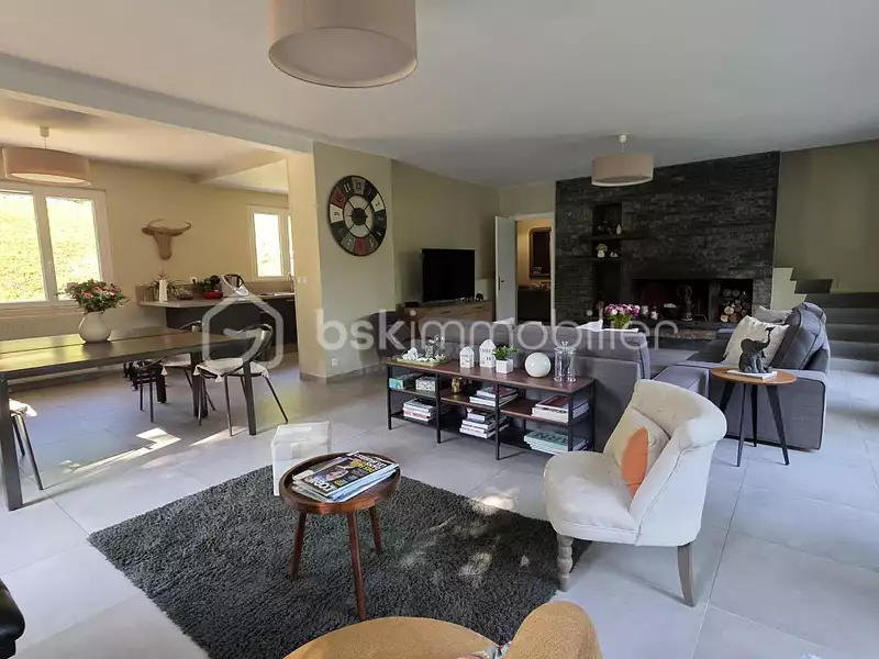 Maison, 230 m²