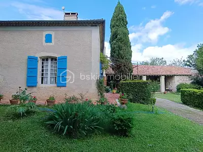 Maison, 309 m²