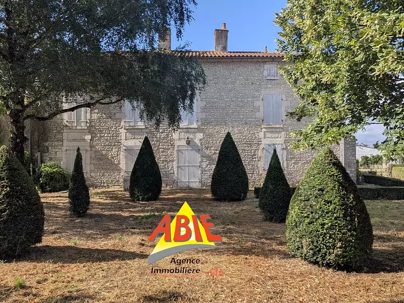 Maison, 180 m²