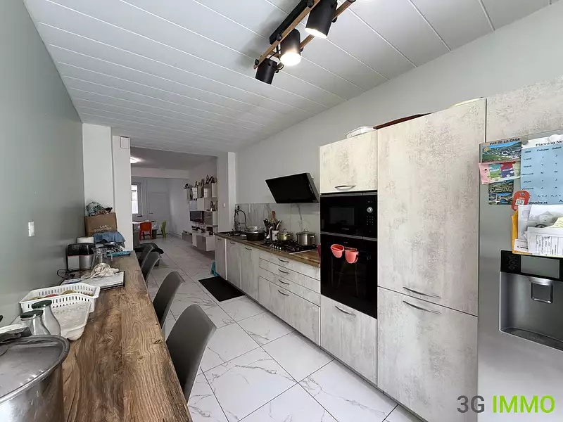 Maison, 214 m²