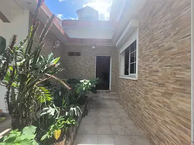 Maison, 247 m²
