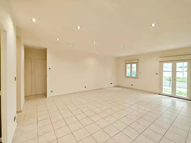 Maison, 99 m²