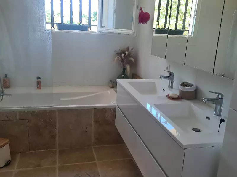 Maison, 230 m²