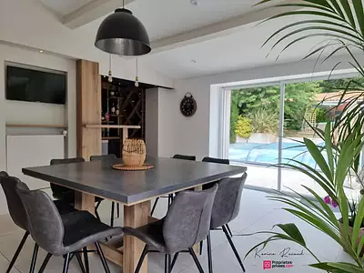 Maison, 218 m²