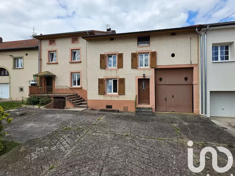 Maison, 215 m²