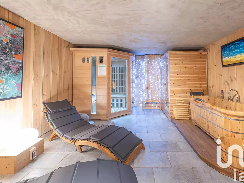 Maison, 288 m²