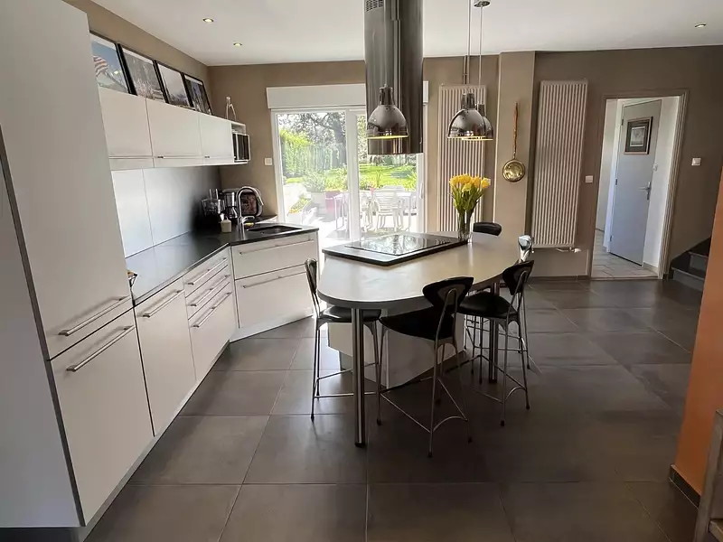 Maison, 170 m²