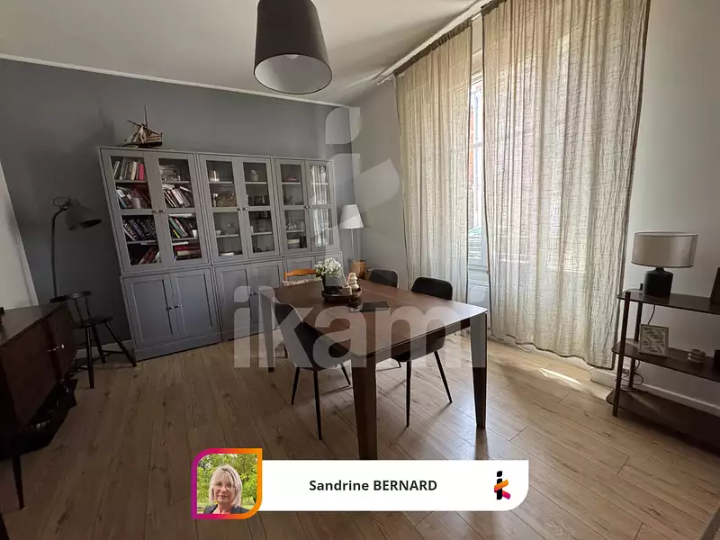 Maison, 227 m²