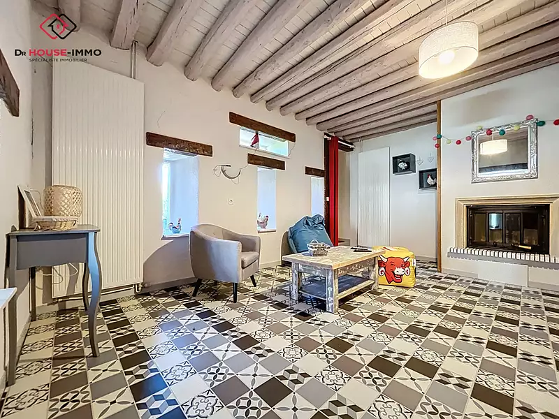 Maison, 166 m²