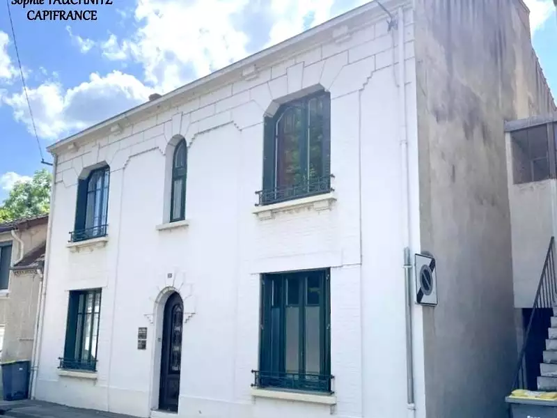 Maison, 180 m²