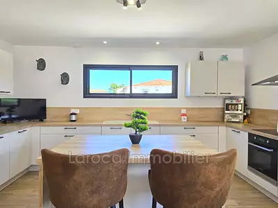 Maison, 93 m²