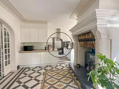 Maison, 292,8 m²
