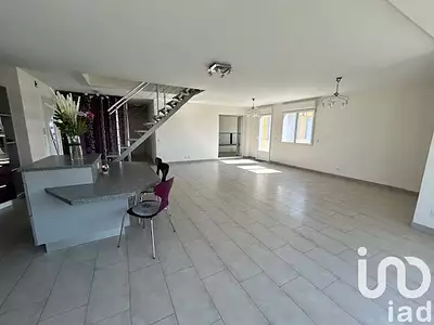 Maison, 225 m²