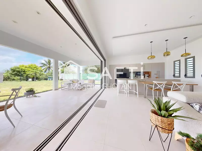 Maison, 176 m²