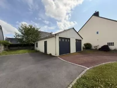 Maison, 166 m²