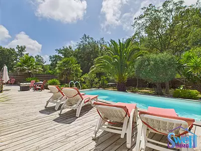 Maison, 225 m²