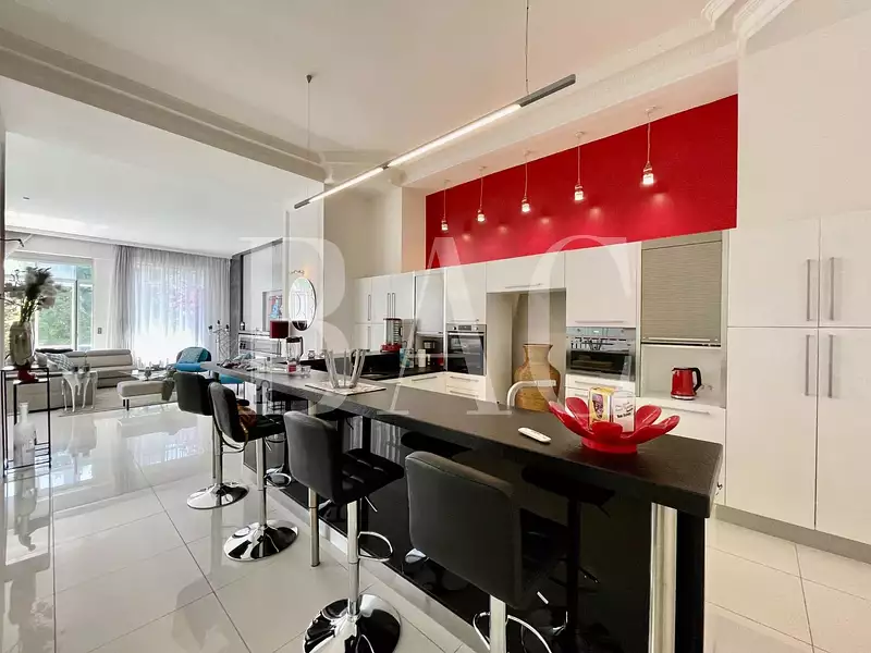 Appartement, 230 m²