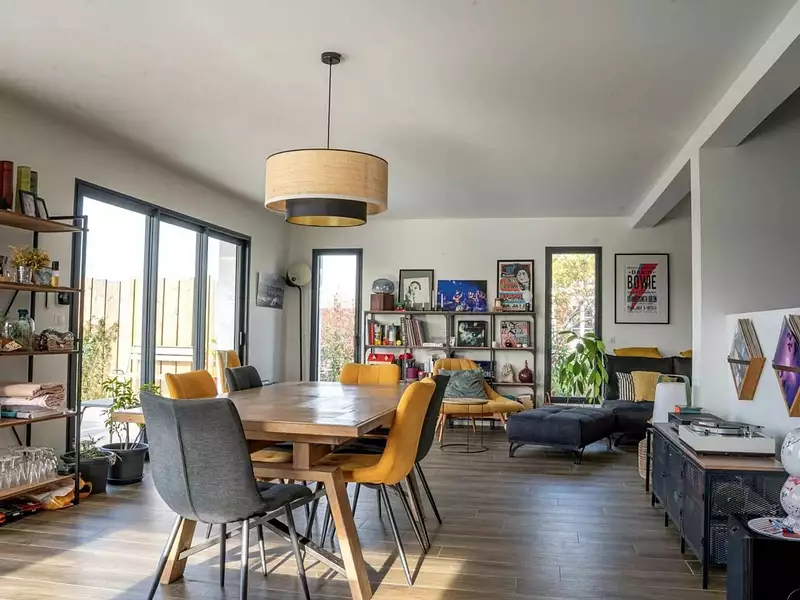 Maison, 198 m²