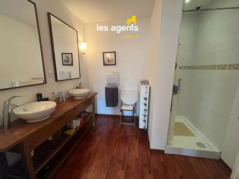 Maison, 320 m²