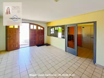 Maison, 216 m²