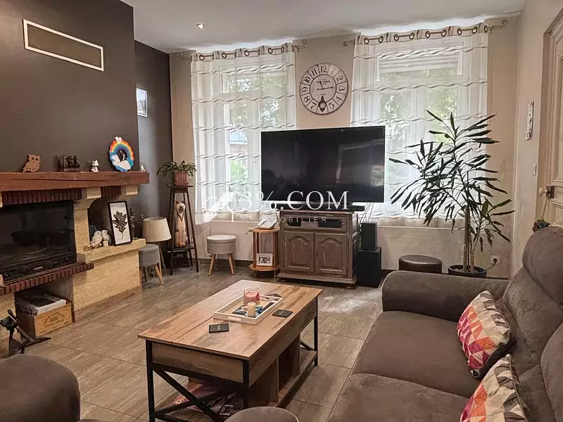 Maison, 210 m²