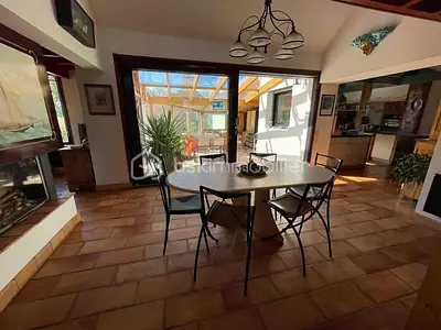 Maison, 160 m²