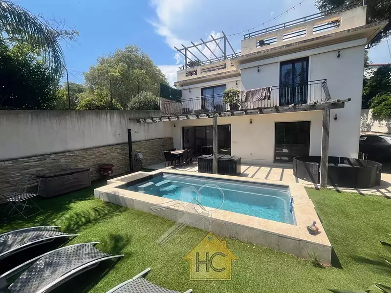 Maison, 140 m²