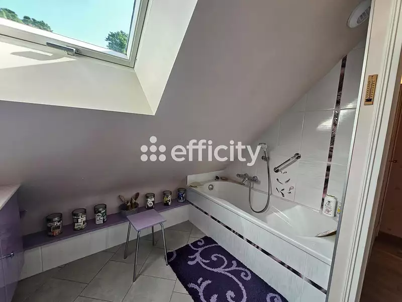 Maison, 153 m²
