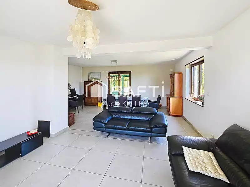 Maison, 230 m²