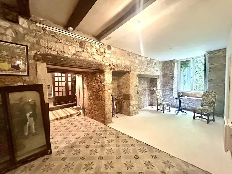 Maison, 280 m²