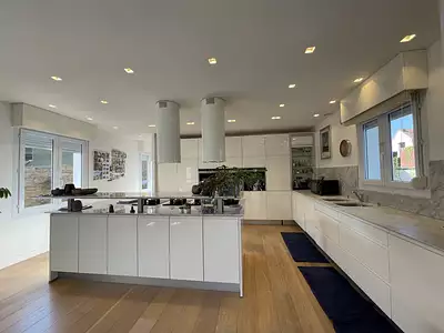 Maison, 180 m²