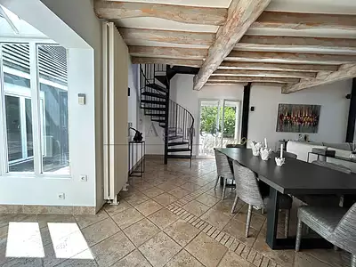 Maison, 300 m²