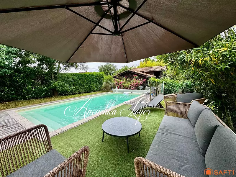Maison, 210 m²