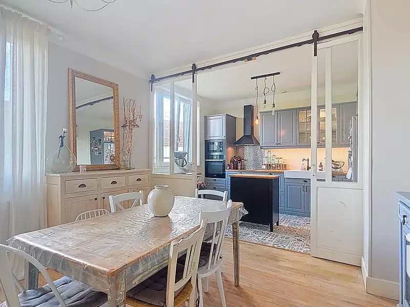 Maison, 147 m²