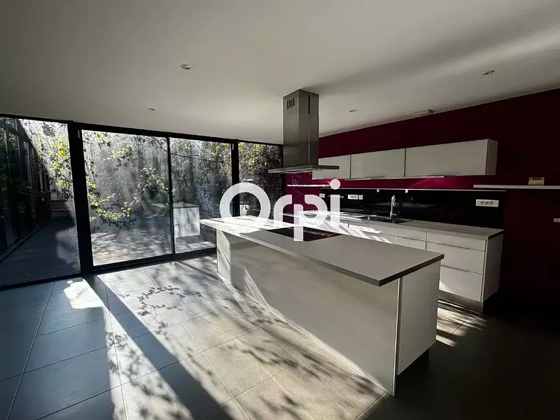 Appartement, 270 m²