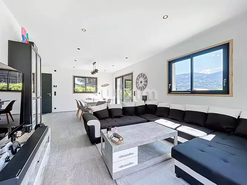 Maison, 143 m²