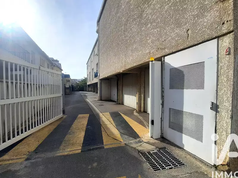 Parking, 13 m²