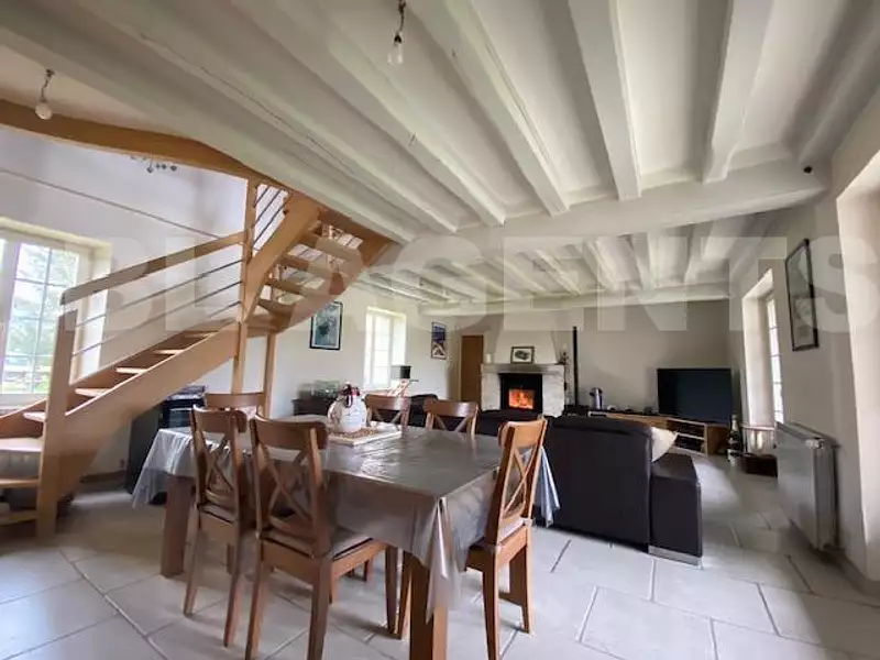 Maison, 210 m²